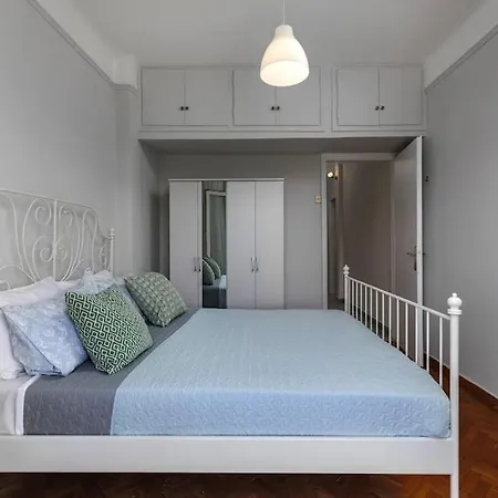 Location 3 Bedroom With View Daire