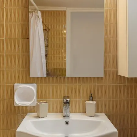 Location 3 Bedroom With View * سالونيك