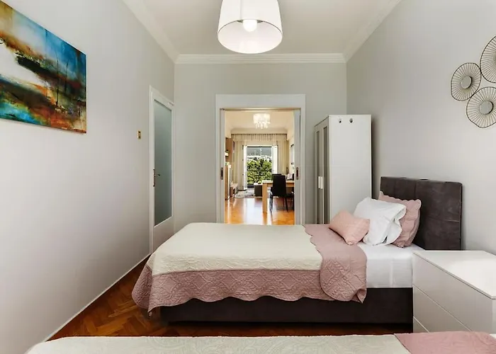 Location 3 Bedroom With View Διαμέρισμα Θεσσαλονίκη