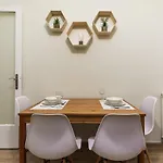 Location 3 Bedroom With View